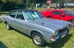 Ford Cortina MK3 2000E im Farbton silver fox und der Karosserieversion Limousine viert�rig.