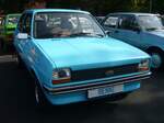 Ford Fiesta MK I, produziert von 1976 bis 1983. Mit dem Kleinwagen  Fiesta  gelang Ford der ganz große Wurf. Der größte Teil der in Deutschland verkauften Fiesta wurde in Spanien produziert, während die im Werk Saarlouis gebauten Fiesta fast ausschließlich für den Export in die USA bestimmt waren. Hier wurde ein Modell bis zum Produktionsjahr 1981 abgelichtet. Dieses ist an den Chromstoßstangen zu erkennen. Der Kleinwagen war wahlweise mit zwei Vierzylinderreihenmotoren lieferbar: 957 cm³ Hubraum mit 40 PS oder 45 PS und einem 1117 cm³ großen Motor mit 53 PS. Der gezeigte  Fiesta  im Farbton rivierablau wurde 1979 gebaut. 9. Ford-Classic-Event an Mo´s Bikertreff in Krefeld am 03.09.2023.