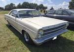 Ford Galaxie 500 Hardtop Coupe im Farbton wimbledon white aus dem Jahr 1966.