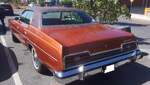 Heckansicht eines Heckansicht eines Ford Galaxie 500 Hardtop Sedan im Farbton medium copper aus dem Jahr 1973.