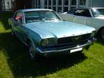 Ford Mustang 1 Hardtop Coupe im Farbton skylight blue.