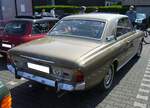 Heckansicht eines Ford Taunus P5 20M TS Hardtop Coupe aus dem Jahr 1966. 4. Oldtimertreffen an der  Burgruine  Essen-Burgaltendorf am 14.05.2023.