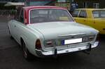 Heckansicht eines Ford Taunus P5 aus dem Jahr 1965 in der Karosserieversion zweitürige Limousine. Oldtimer- und Youngtimertreffen an Mo´s Bikertreff in Krefeld am 08.10.2023.