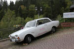 Als Blickfang und Werbetr�ger stand dieser Ford Badewanne am 24.09.2026 vor M�nchs Waldhotel in Unterreichenbach.