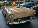 Ford Thunderbird des Modelljahres 1956 im Farbton buckskin tan.
