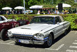 Ford Thunderbird (1964), am 1.