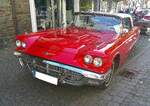 Ford Thunderbird Hardtop Coupe im Farbton monte carlo red aus dem Jahr 1960.