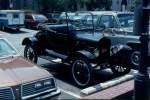 Im April 1984 war diese Ford  Lizzy  in Savannah / Georgia am Strassenrand geparkt