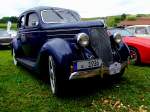 FORD V8 Sedan Deluxe, Bj.1936; hat bei der Wadholz-Classic-2012 die Startnummer 32 erhalten; 120715