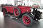=Horch 8 Typ 303, Bj. 1927, 3132 ccm, 60 PS, steht im Audi-Museum Ingolstadt im April 2019.