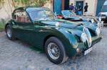 =Jaguar XK 140, gesehen bei der Oldtimerausstellung bei Schloss Fasanerie, 06-2025