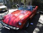 Jensen-Healey Roadster, gebaut von 1972 bis 1976. Dieses Modell sollte die Modellpalette der Marke Jensen nach unten abrunden. Es wurden knapp �ber 11.000 Autos dieses Typs produziert. Der Vierzylinderreihenmotor stammt aus dem Regal von Lotus, hat e ...