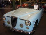 Lancia Aurelia B53 Coupe mit einer Karosserie von Allemano. Der von Vittorio Jano (*1891 +1965) entworfene Lancia Aurelia wurde 1950 auf den Markt gebracht und bis zum Sommer 1958 produziert. Ab dem Jahr 1952 baute die Carrozzeria Allemano/Turin auf dem Chassis des Aurelia B52 wurden rund 50 Fahrzeuge zu solchen eleganten Coupes aufgebaut. Das gezeigte Auto verbrachte seine  Autojugend  in der Provinz Catania im sonnigen Sizilien. Der V6-Motor dieses Lancia hat einen Hubraum von 1991 cm³ und leistet circa 80 PS. Techno Classica Essen am 13.04.2023.
