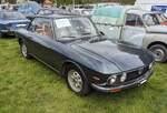 Lancia Fulvia Coupe 1.3S der Seria 3, wie es von 1968 bis 1975 gebaut wurde. Das Sportcoupe Fulvia kam bereits 1965 auf den Markt. Im Laufe der Jahre gab es einige optische und technische Retuschen. Während der gesamten Produktionszeit wurden fast 139.800 Einheiten gebaut. Hier wurde ein 1.3S abgelichtet, von dem genau 16.827 Stück vom Band liefen. Der V4-Motor hat einen Hubraum von 1298 cm³ und leistet zwischen 87 PS und 93 PS. Das Auto dürfte im Farbton azzurro parioli lackiert sein. Steam and vintage show am 27.05.2024 in Abergavenny/South Wales.