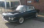 Lancia Fulvia Coupe 1.3S der Seria 1.. Zwei Jahre nach Vorstellung der Fulvia Berlina Limousine wurde 1965 auf dem Turiner Salon das sportliche Fulvia Coupe vorgestellt. Das Fulvia Coupe mit dem 1.3S-Motor kam dann 1968 auf den Markt. Von 1968 bis zur Einstellung dieser Motorenversion verkaufte Lancia 16.827 Autos dieses Typs. Der V4-Motor hat einen Hubraum von 1298 cm� und leistet 92 PS. Die H�chstgeschwindigkeit gab Lancia mit 173 km/h an. Nach einer mir vorliegenden alten Farbkarte d�rfte dieses Coupe im Farbton azzurro parioli lackiert sein. Sammelplatz zur Landpartie des AMC M�lheim/Ruhr am 03.10.2026.