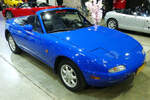 Mazda MX-5, BJ 1990, 1598 ccm, 115 PS, Roadster in der Farbe Mariner Blue, aufgenommen beim Autojumble in Luxemburg.