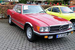 Mercedes-Benz 280SL (R 107), beim „Frühlingserwachen“ der Oldtimer-Interessengemeinschaft Grenzland, am 1.5.2017.
