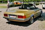 Mercedes 350 SL auf dem Oldtimer-Treffen an der Rennbahn in Krefeld, 8.5.16 
