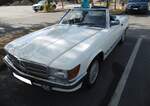 Mercedes Benz R107 560SL. Im Jahr 1971 wurde die Baureihe R107 als Nachfolger des Typs 113, also des so genannten 'Pagoden-Mercedes' vorgestellt. Im Laufe der 19-j�hrigen Produktionszeit der SL-Baureihe gab es einige optische und etliche technische V ...