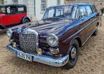 =MB 230 Heckflosse, ausgestellt bei der Oldtimerausstellung Blech & Barock bei Schloss Fasanerie, 07-2026