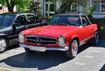 Mercedes-Benz W113, am 1.5.2026 auf dem Show / Parkplatz des Fr�hlingserwachen der Oldtimerfreunde Grenzland, Loherhof Geilenkirchen