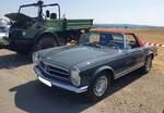 Mercedes Benz W113 (E28) 280SL. Produziert wurde der Typ in den Jahren von 1968 bis 1971. Als Typ 230SL war der Zweisitzer bereits im Jahr 1963 erschienen. Der 280 SL war das st�rkste Modell der sogenannten 'Pagoden-Baureihe'. Als 280SL verkaufte sic ...