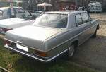 Heckansicht eines Mercedes Benz W114 280CE.