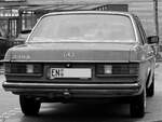 Heckansicht eines Mercedes-Benz 240D. (Hattingen, Oktober 2025)