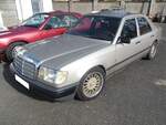 Mercedes Benz W124 280E.