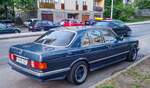 Rückansicht: Mercedes-Benz S-Klasse W126 in Mai 2021.