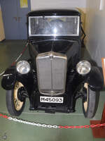 Ein Morris Minor ist Teil der Ausstellung im Museo del Aire. (Cuatro Vientos, Dezember 2010)