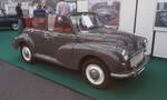 Morris Minor 1000 Cabrio-Limousine, wie sie von 1956 bis 1971 gebaut wurde.
