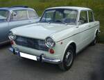 NSU-Fiat Neckar 1100R genannt  Millecento , gebaut in den Jahren von 1966 bis 1968. Von diesem Modell, dem letzten der legendären 1100´er Baureihe, wurden bei NSU-Fiat in Heilbronn genau 19.649 Fahrzeuge produziert. Für eine solche viertürige Limousine, dessen Vierzylinderreihenmotor 48 PS aus einem Hubraum von 1089 cm³ leistet, waren DM 5450 zu berappen. Ein Stahlschiebedach kostete DM 290 Aufpreis. Der gezeigte  Millecento  wurde übrigens im letzten Modelljahr = 1968 produziert. 11. Oldtimertreffen des AMC Duisburg auf dem Parkplatz des Landschaftspark Duisburg Nord am 24.08.2025.