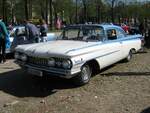 Oldsmobile Dynamic 88 2DR Coupé (1959), aufgenommen April 2015 beim Oldtimertreffen auf Theresienwiese in München