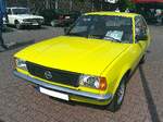 Opel Ascona B in der Karosserieversion zweit�rige Limousine im Farbton signalgelb aus dem Jahr 1978. Der glattfl�chige Ascona B wurde auf der IAA des Jahres 1975 vorgestellt. Er war als zwei- und viert�rige Limousine lieferbar. Das Modell war mit etlichen Motorisierungen, sogar einem Dieselmotor, lieferbar. Oldtimertreffen Essen-Burgaltendorf am 10.05.2026. 
