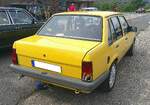 Heckansicht eines viert�rigen Opel Corsa A TR.