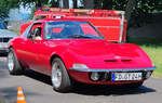 =Opel GT auf dem Weg zur Oldtimerausstellung bei Schloss Fasanerie, 06-2025