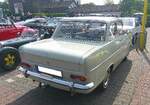 Heckansicht einer Opel Kadett A Limousine aus dem Jahr 1964.