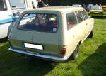 Heckansicht eines Opel Kadett B CarAvan dreitürig im Farbton mistralbeige. Oldtimertreffen auf dem Gelände des Bikertreffs Mutter Vogel in Marl am 28.09.2025.