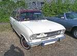 Opel Kadett B CarAvan f�nft�rig, gebaut von 1967 bis 1971 im damaligen Werk Bochum. Der dreit�rige Kadett B CarAvan war bereits ab 1965 lieferbar. Diese CarAvan Modelle von Opel sind rar geworden. Entweder wurden sie in Handwerkerhand oder auf dem Weg zum  Bosporus  verschlissen. Der gezeigte CarAvan stammt aus dem Jahr 1970. Der Vierzylinderreihenmotor hat einen Hubraum von 1078 cm� und leistet, je nach Vergaserbest�ckung, 45 PS oder 55 PS. Sammelplatz zur Landpartie des AMC M�lheim/Ruhr am 03.10.2026.