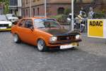 Opel Kadett C Bj. 1978, 130 PS, startet in 36088 Hünfeld zur ADAC-Oldtimersternfahrt zum Hessentag nach Langenselbold, 06.06.2009