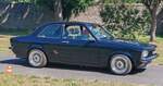 =Opel C Kadett auf der Zufahrt zur Oldtimerausstellung bei Schloss Fasanerie, 06-2025