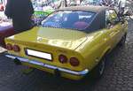 Heckansicht eines Opel Manta A im Farbton citrusgelb.