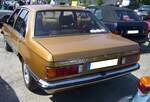 Heckansicht eines Opel Rekord E1 Berlina Limousine aus dem Jahr 1981.