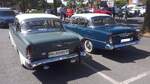 Heckansicht von gleich zwei Opel Rekord P1. Oldtimertreffen am 'Cafe del Sol' in Gelsenkirchen am 09.08.2026.