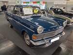 Opel Rekord P2 CarAvan 1500, gebaut von 1960 bis 1962. Vom Rekord P2 CarAvan verkaufte Opel w�hrend der dreij�hrigen Produktionszeit genau 97.128 Autos zu einem Preis ab DM 6.920,00. Dieser, im Farbton royalblau lackierte, CarAvan wurde im Oktober 1960 erstmalig zugelassen. Er ist mit dem Basismotor ausger�stet. Dieser hat einen Hubraum von 1488 cm� und leistet 50 PS. Techno Classica Salon in Dortmund am 25.09.2026.