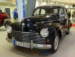 =Peugeot 203, Bj. 1954, 1300 ccm, 42 PS, ausgestellt bei den Retro Classics in Stuttgart, 03-2019