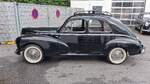 Profilansicht eines Peugeot 203 Berline aus dem Jahr 1954.