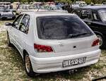 Rückansicht: optisch getunter Peugeot 306. Foto: Treffen für Hobby- und Veteranenfahrzeuge in Szántód (am Plattensee) am 26.07.2025.