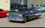 Ein Pontiac Chieftrain zu Besuch am Oldtimer Treff auf den Areal des Flugplatz in Bleienbach am 14.06.2026